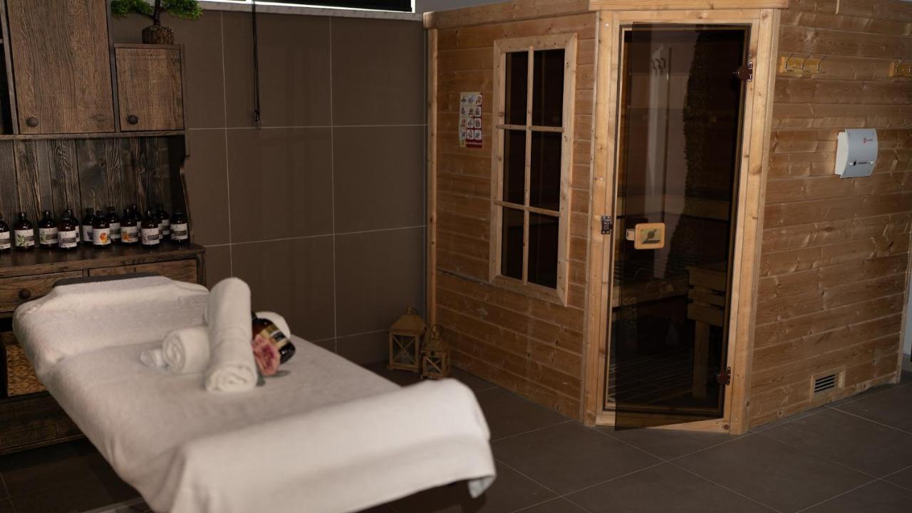 Arena Bakarni Hotel Brčko Kültér fotó