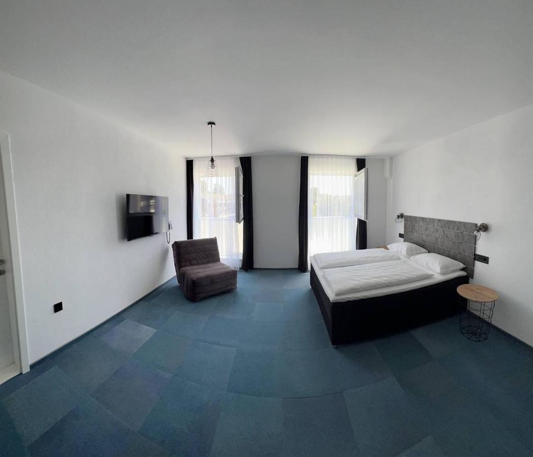 Arena Bakarni Hotel Brčko Kültér fotó